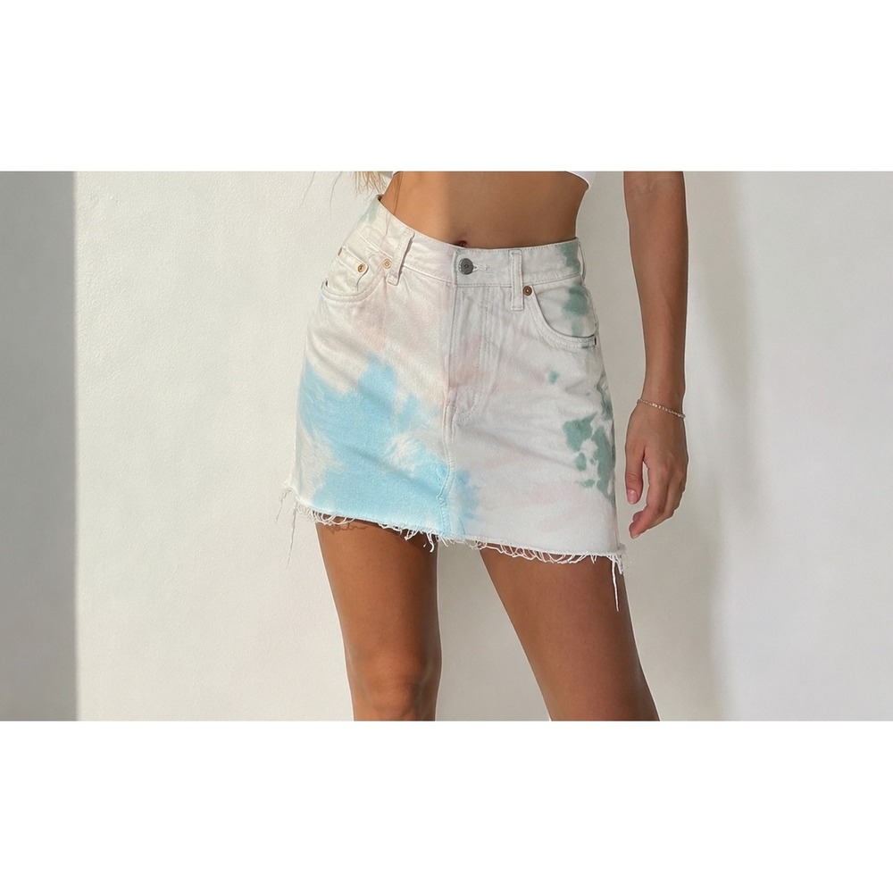 Levi's Premium Waterless Tie Dye Denim Mini Skirt White Pastel Raw Hem 29